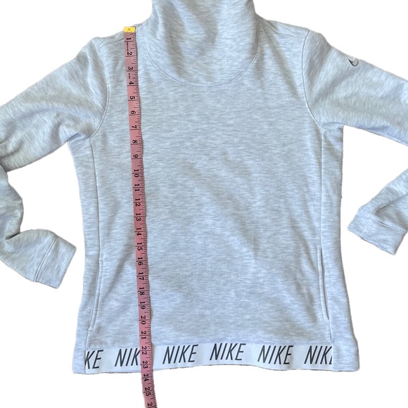 **HP** Nike Women’s Gray Dri-Fit High Neck Banded Sweatshirt - Picture 8 of 9